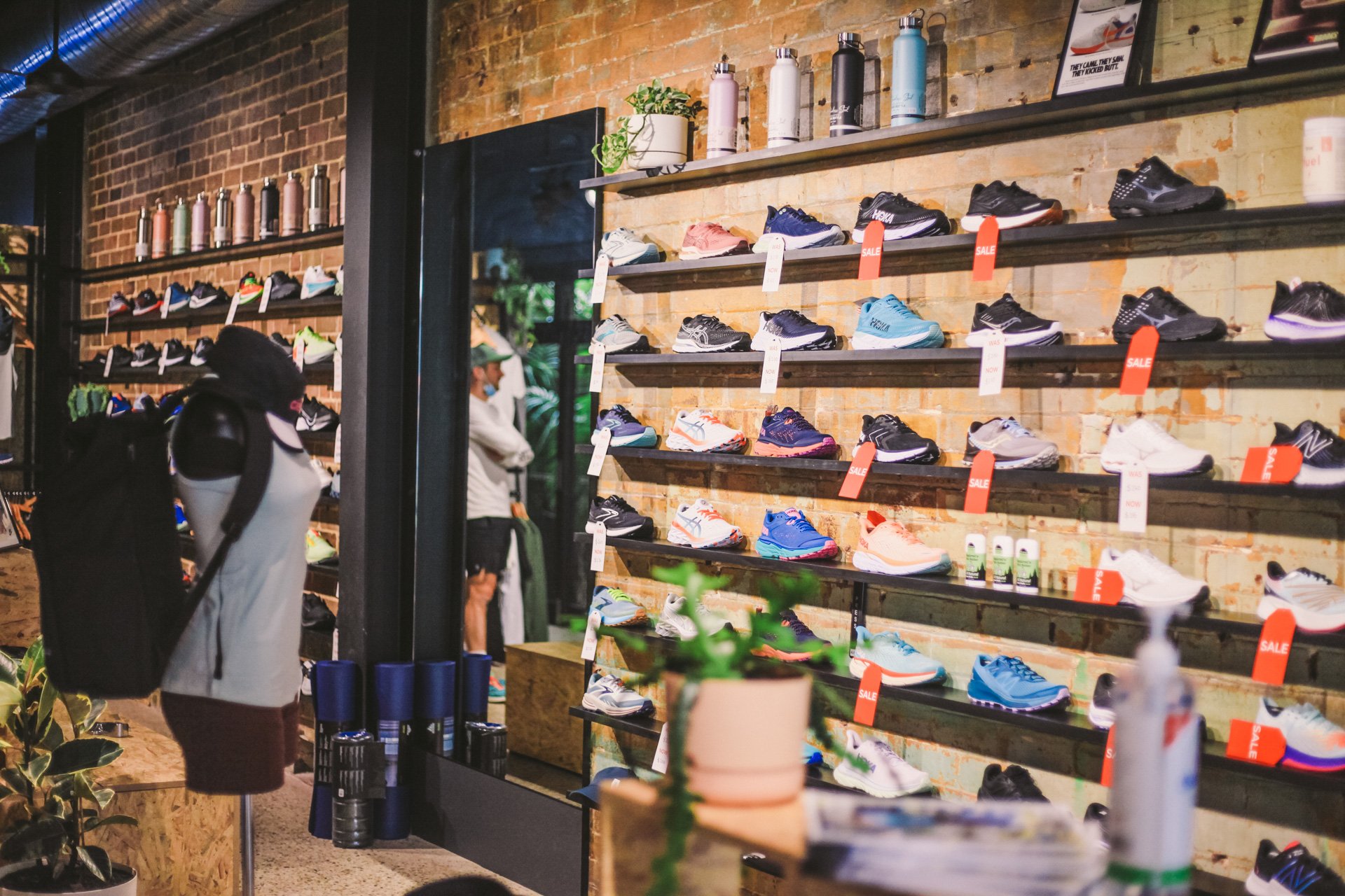 pace-athletic-retail-store-with-omnichannel-loyalty